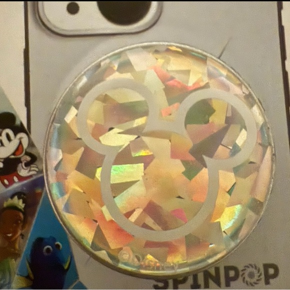 New with tags-Mickey Mouse Spin Pop phone grip - Picture 3 of 4